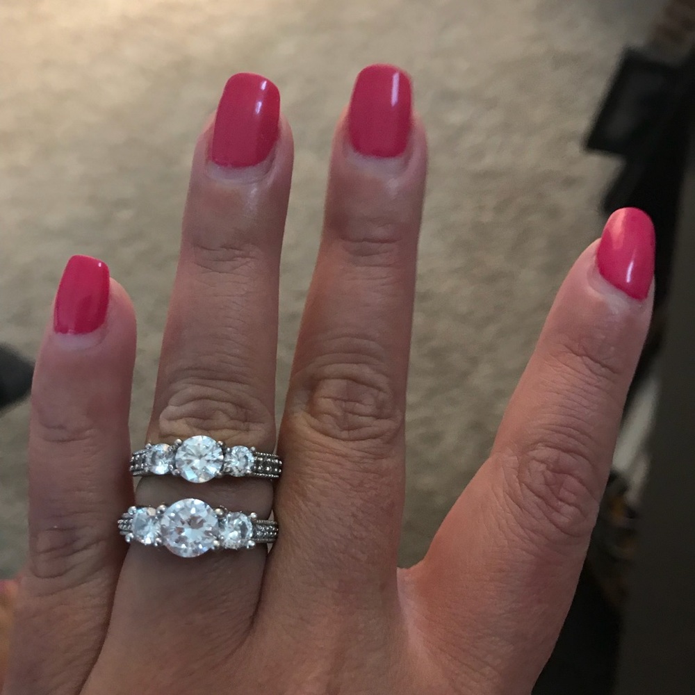 Ring - Picture 5 of 5